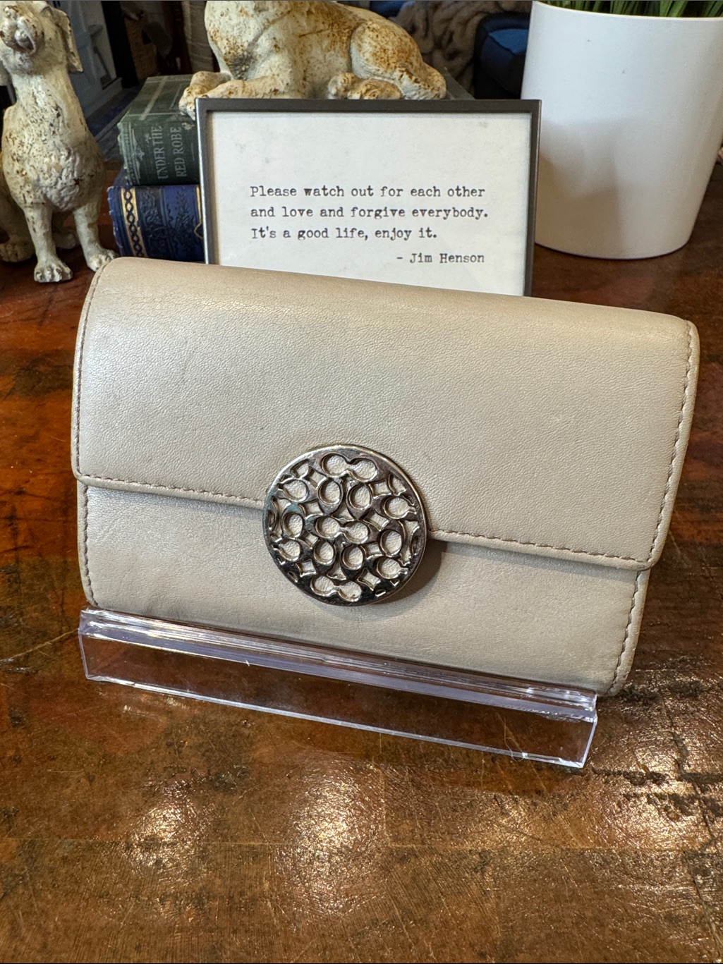 Coach Cream Leather Card Holder With Silver Medallion